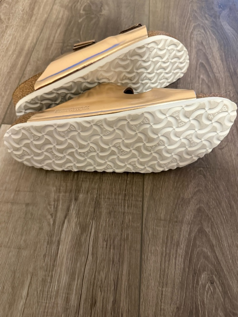 Birkenstock Arizona Metallic Rose Gold Sandal with Double Buckles - Picture 6 of 7